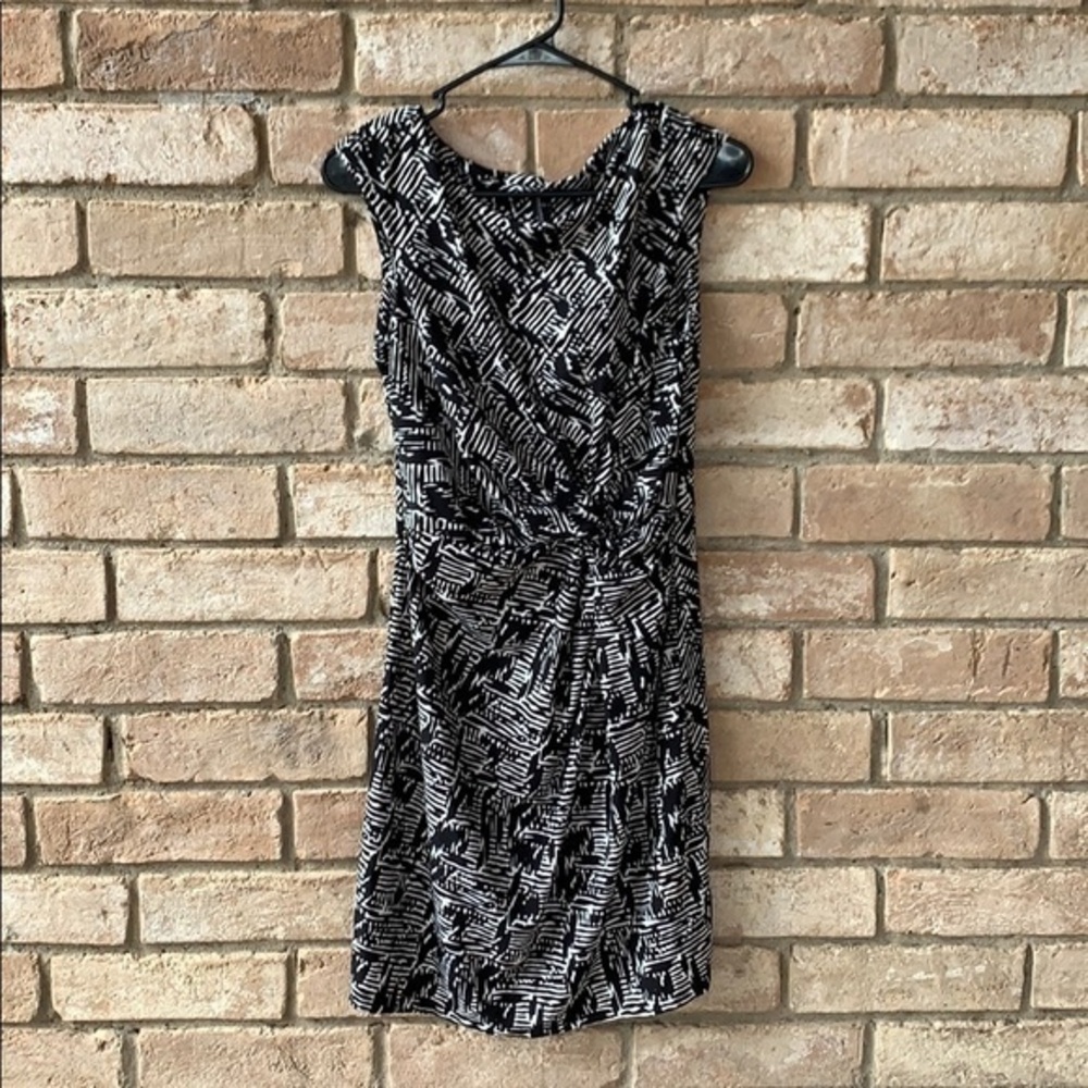 Little Black Dress - Picture 1 of 6